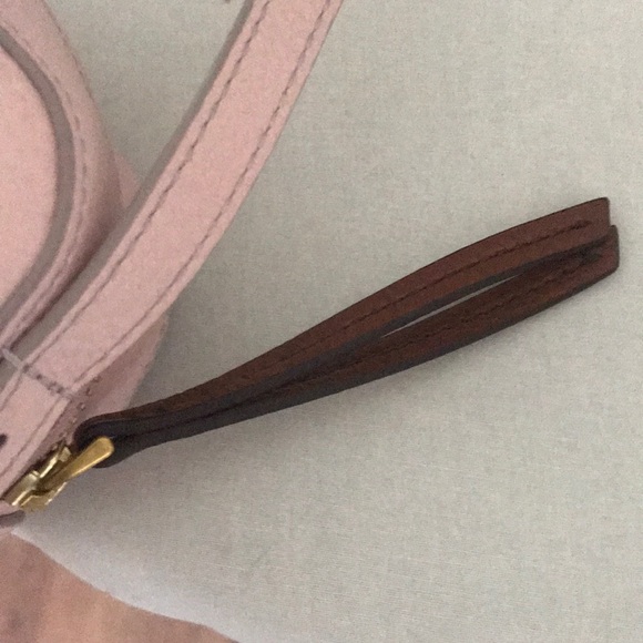 ❤️ NWOT Fossil lite pink purse! - Picture 5 of 8